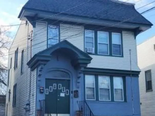 715 18th Ave, Irvington, NJ 07111