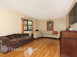 7362 Springfield Blvd, Bayside, NY 11364