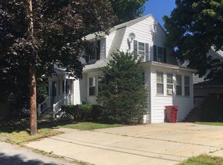 40 Ruth St, Lowell, MA 01851