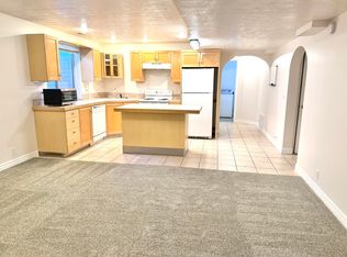 8298 S Arlington Ct, West Jordan, UT 84088