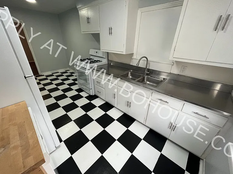 7409 Bradbury Ave — Photo 12