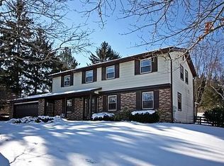 29 Bardney Cir, Fairport, NY 14450