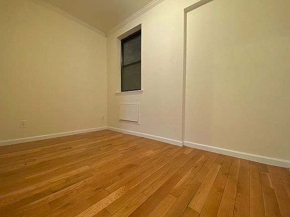 3rd image of 239 Henry St