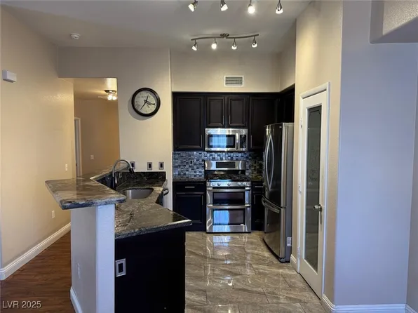 10245 S Maryland Pkwy Unit 2223, Las Vegas, NV 89123