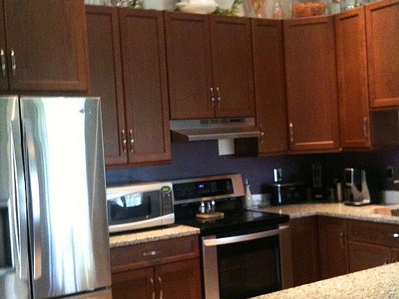 3rd image of 7500 Cameron Cir