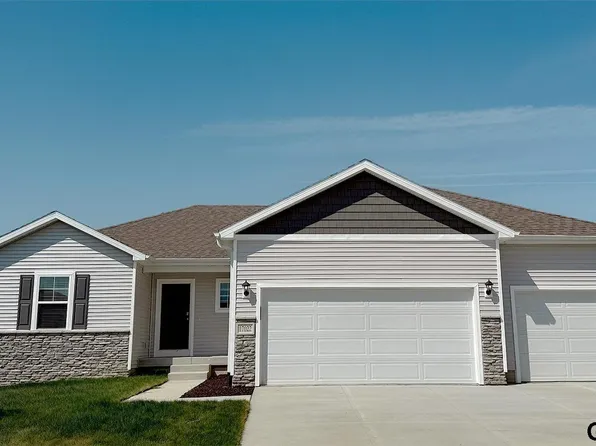 8115 S 200th St, Gretna, NE 68028