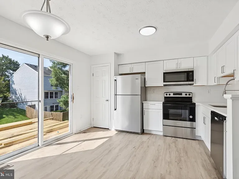 19011 Partridge Wood Dr — Photo 3