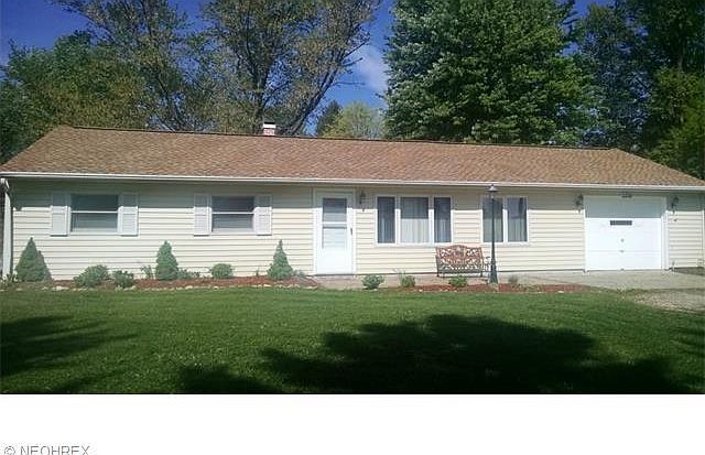 1st image of 2126 Pinewood Dr