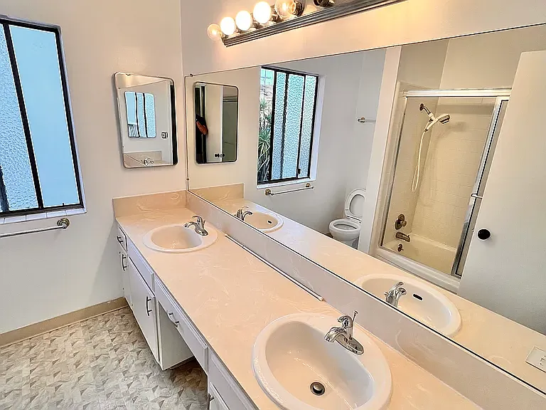 2165 Carlmont Dr #302 — Photo 7