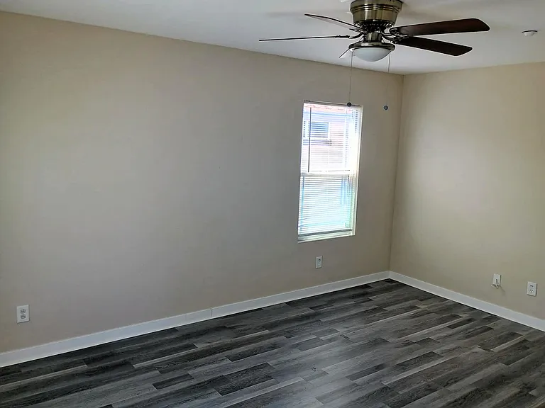 6263 Long Cove Dr — Photo 22