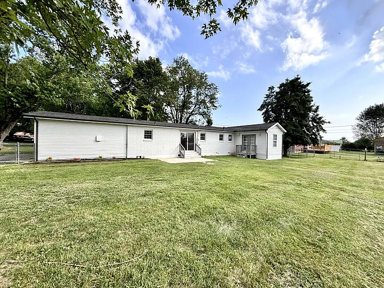 120 Willow Dr — Photo 19