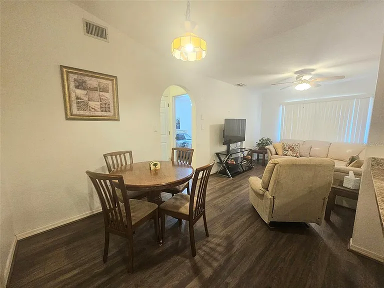 1011 Tropical Ave NW — Photo 15