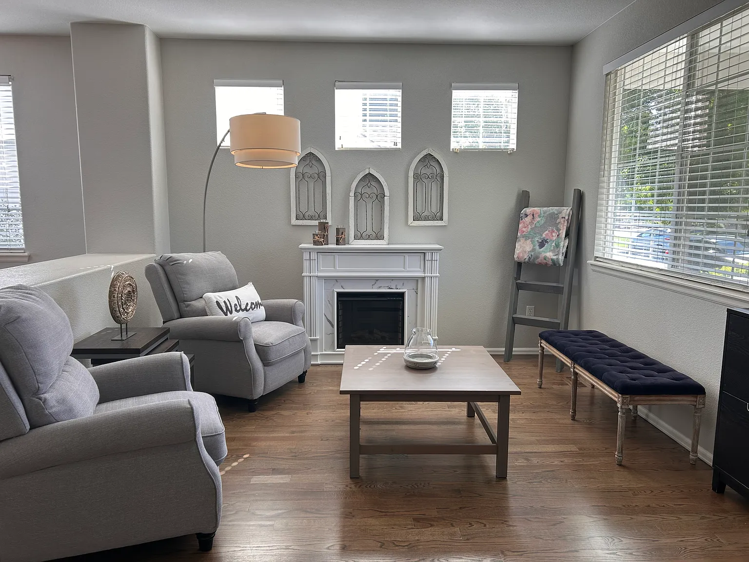 5 bed, 3.5 bath, 3072 sqft, $3,600 — Photo 2