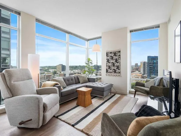 215 13th Ave SW #1405, Calgary, AB T2R 0V6