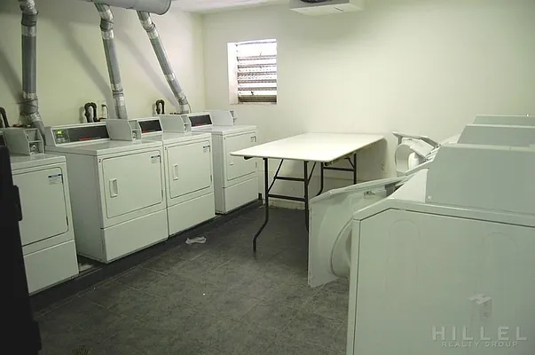 Rented by Hillel Realty Group | media 59