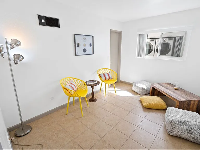 830 Jamaica Ct — Photo 10