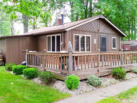 2nd image of 3974 W Houghton Lake Dr