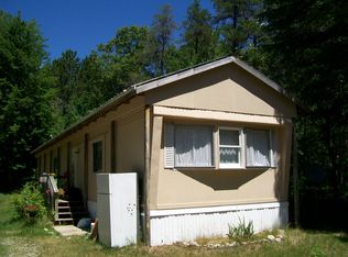 4562 Aloha Dr, Indian River, MI 49749