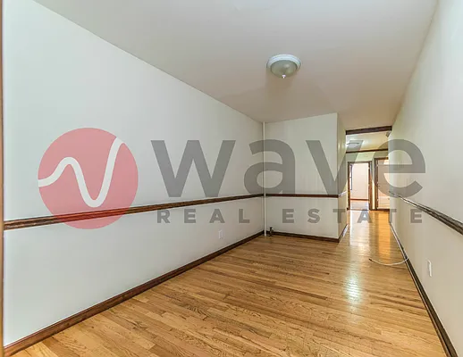 Rented by Wave Real Estate Group | media 23