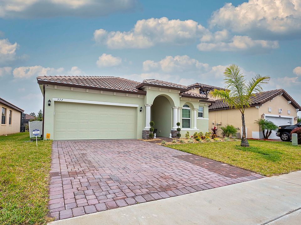 1st image of 372 Villa Sorrento Cir