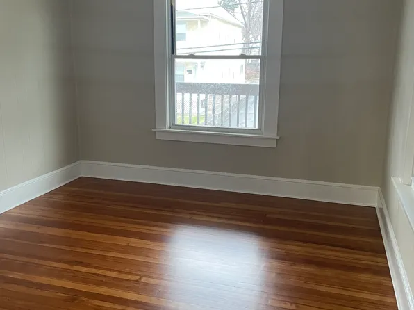 132 Gridley St, Bristol, CT 06010