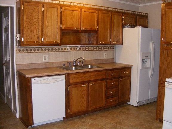 2nd image of 2515 Circle Dr