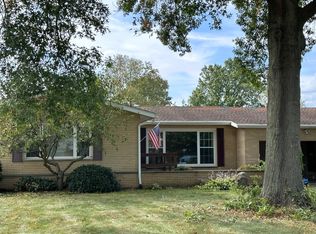 3326 Longwood Dr, Barberton, OH 44203