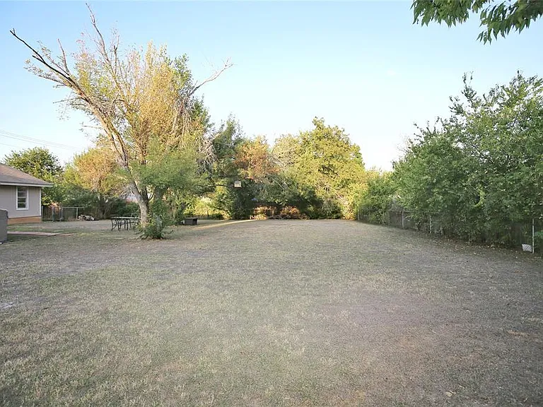 204 Deerfield Park Dr — Photo 19