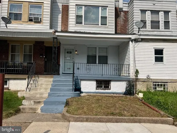 2549 S Shields St, Philadelphia, PA 19142