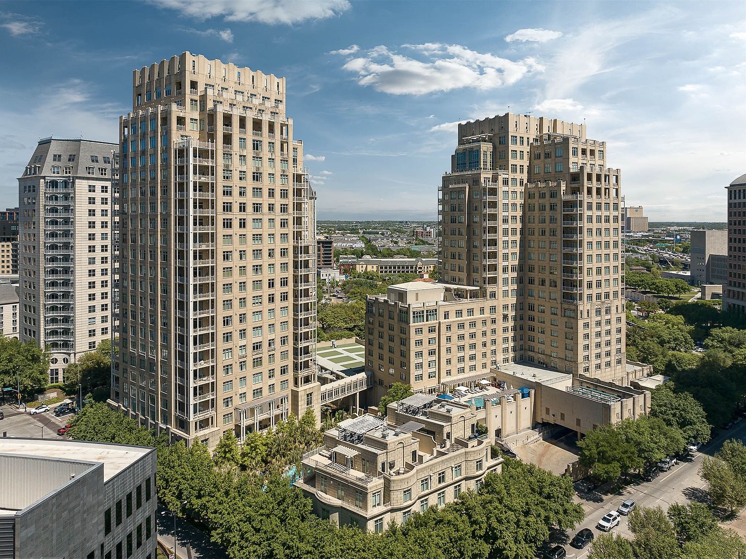 2555 N Pearl St APT 1101, Dallas, TX 75201 | MLS #20942989