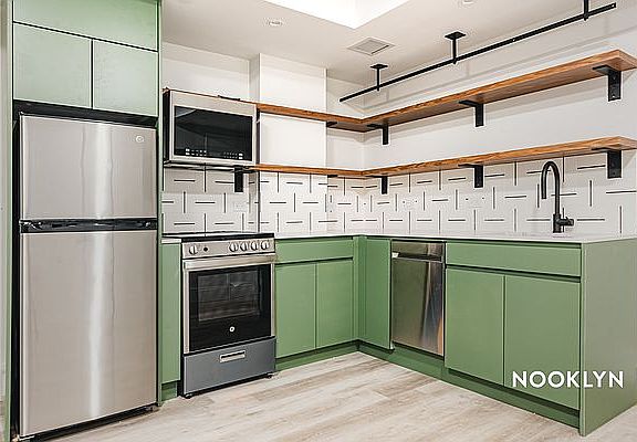 3rd image of 1510 Gates Ave #409