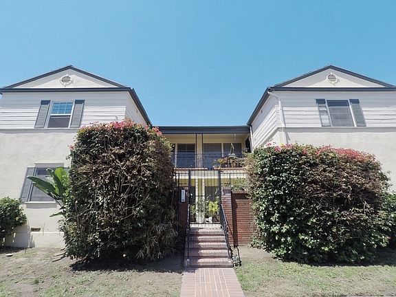 2nd image of 7941 1/2 Blackburn Ave