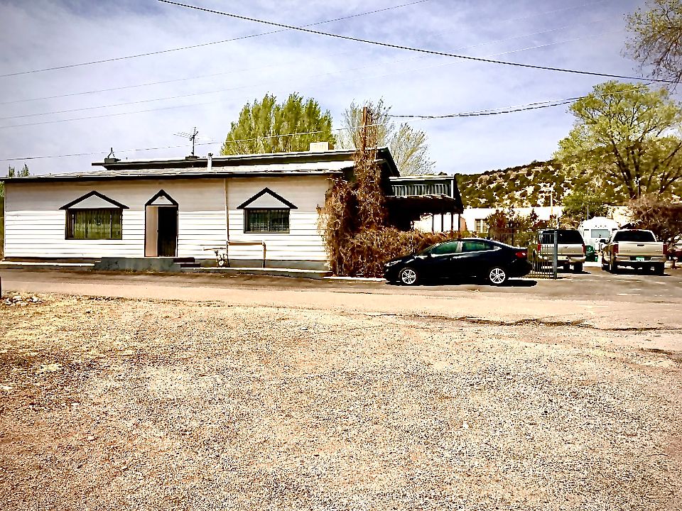 2nd image of 23 Loma Linda St