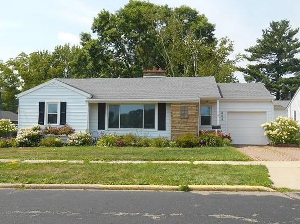 608 South PALMETTO AVENUE, Marshfield, WI 54449