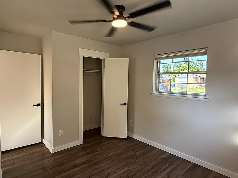 2209 Marshall Dr — Photo 18