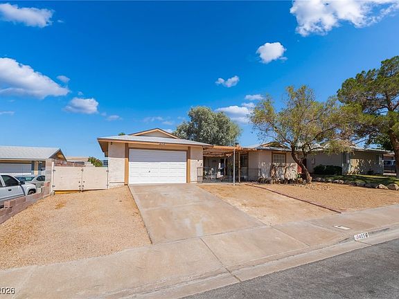 3rd image of 405 Box Elder Way