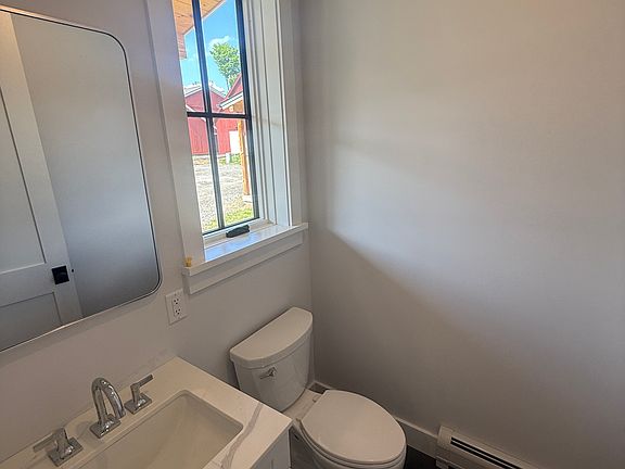 5th image of 26 Forrest Way #26A