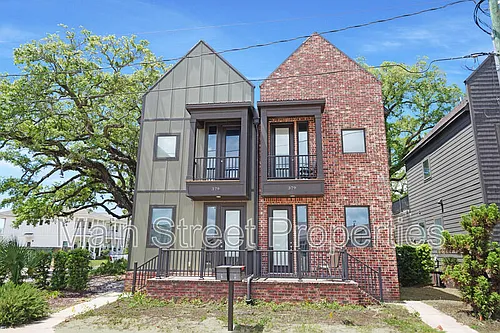 379 Clubbs St Photo 1