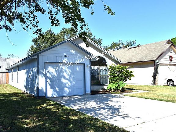 2nd image of 8738 Pinevalley Ln