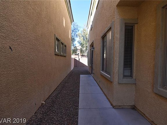2nd image of 6435 Goldfield St