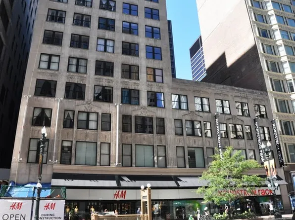 20 N State St APT 703, Chicago, IL 60602