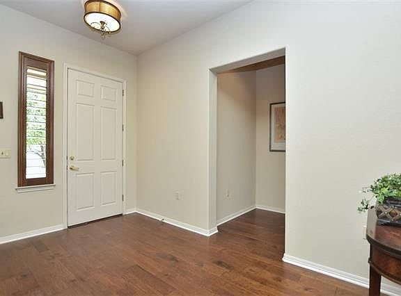 5th image of 406 Dove Hollow Trl