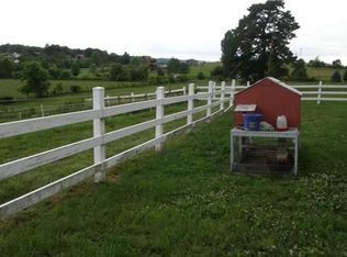 318 Stone Church Rd, Finleyville, PA 15332