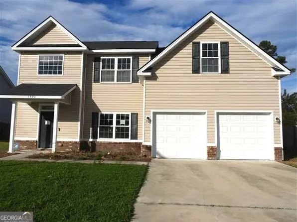1321 Windrow Dr, Hinesville, GA 31313