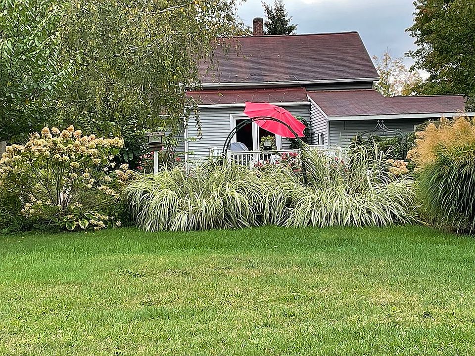 2nd image of 8581 Leonard St
