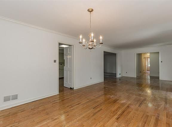 Den / Dining room
