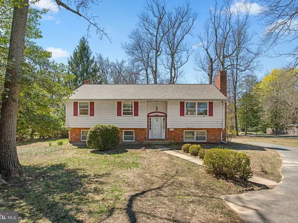 1542 Shipsview Rd, Annapolis, MD 21409