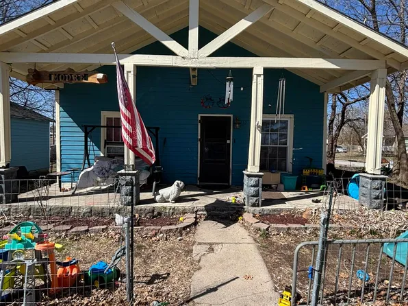 112 Ballard Street, Carl Junction, MO 64834