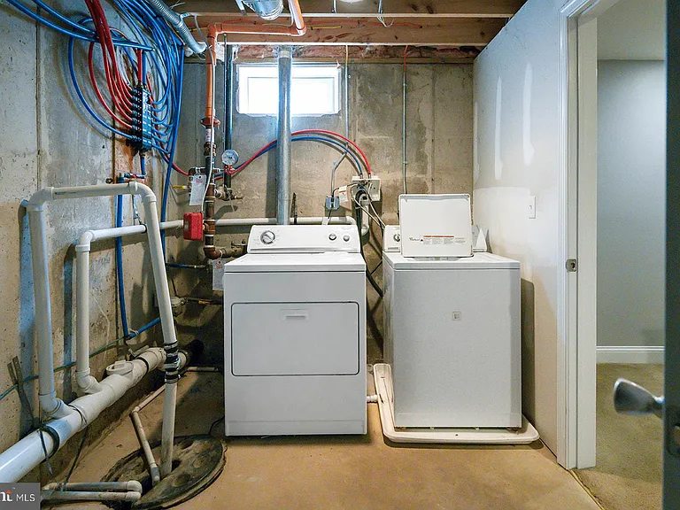 1940 N Gratz St #1 — Photo 24