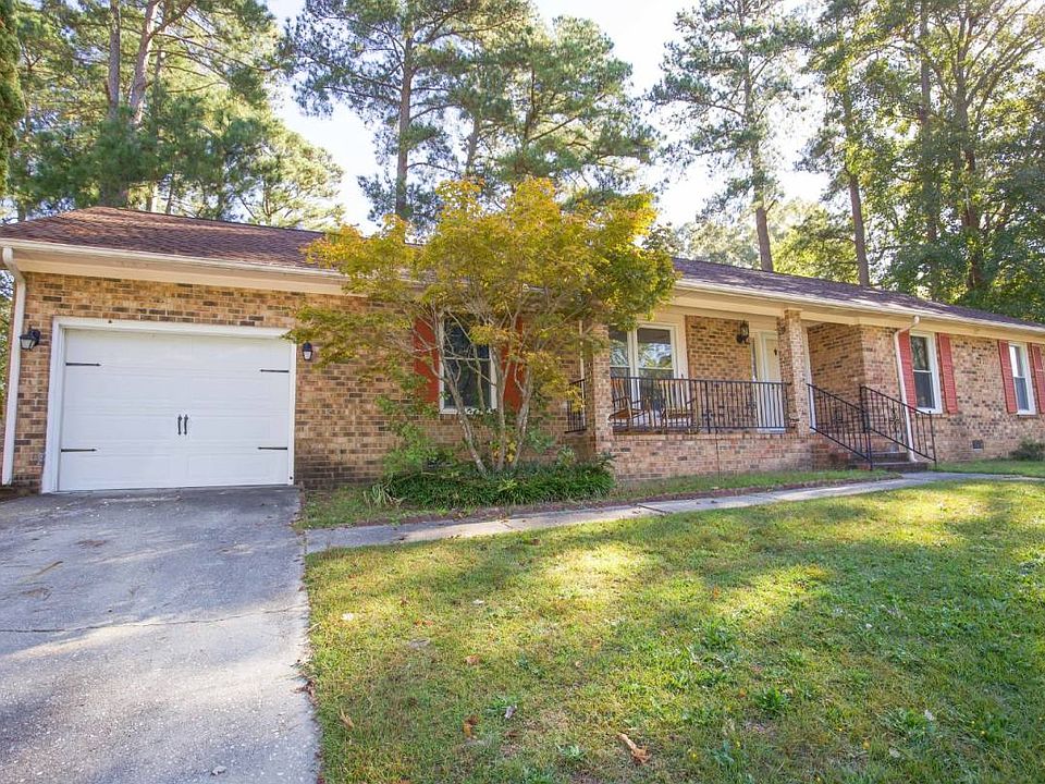 1st image of 330 Conifer Dr